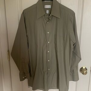 Van Heiden sage green dress shirt 15 1/2 32/33 medium